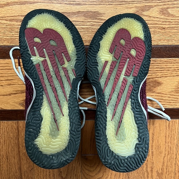 New Balance Two WXY High Tops Basketball Shoes - Picture 4 of 4